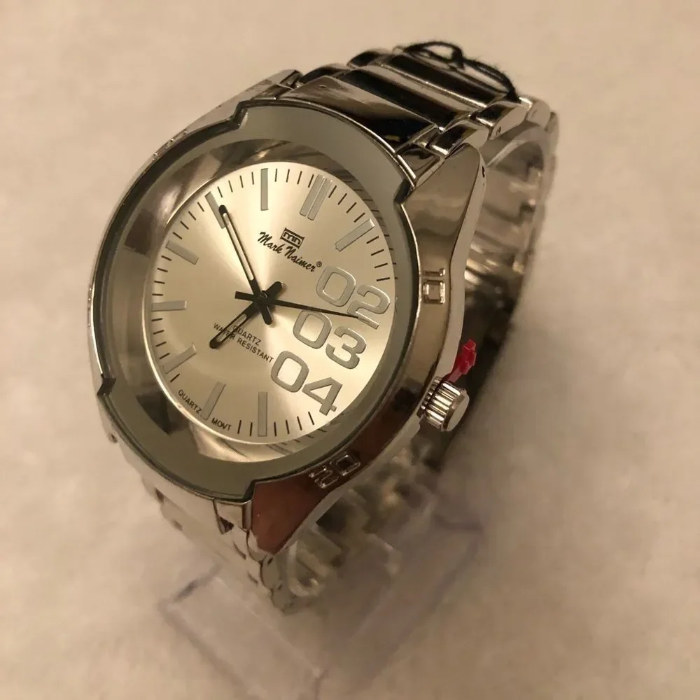 NEW Men’s Silver Tone Bracelet Watch - Picture 4 of 7